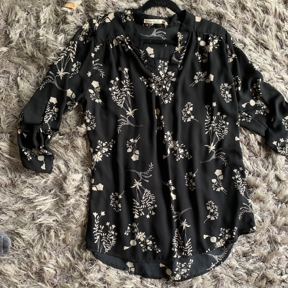 Black print tunic